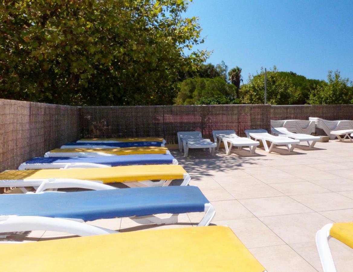 Camping La Bergerie Plage 耶尔 外观 照片